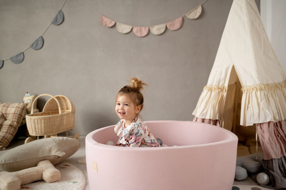 Ball Pool Pink 90x30cm with 150pcs