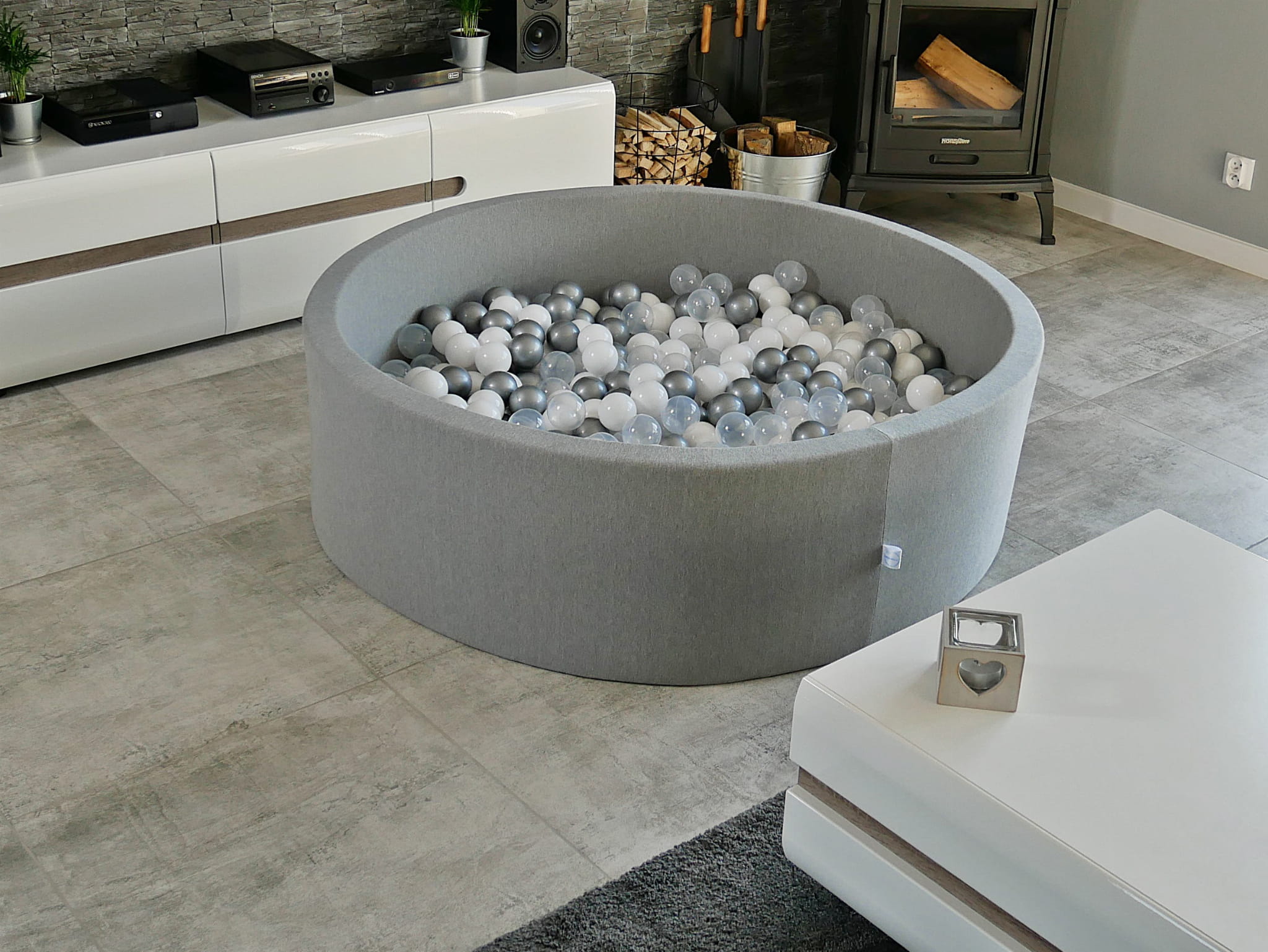Ball Pit 110x30cm gray with balls 400pcs: white, silver Bubblepools.eu Ball Pit 110x30cm gray with balls 400pcs: white, silver Bubblepools.eu