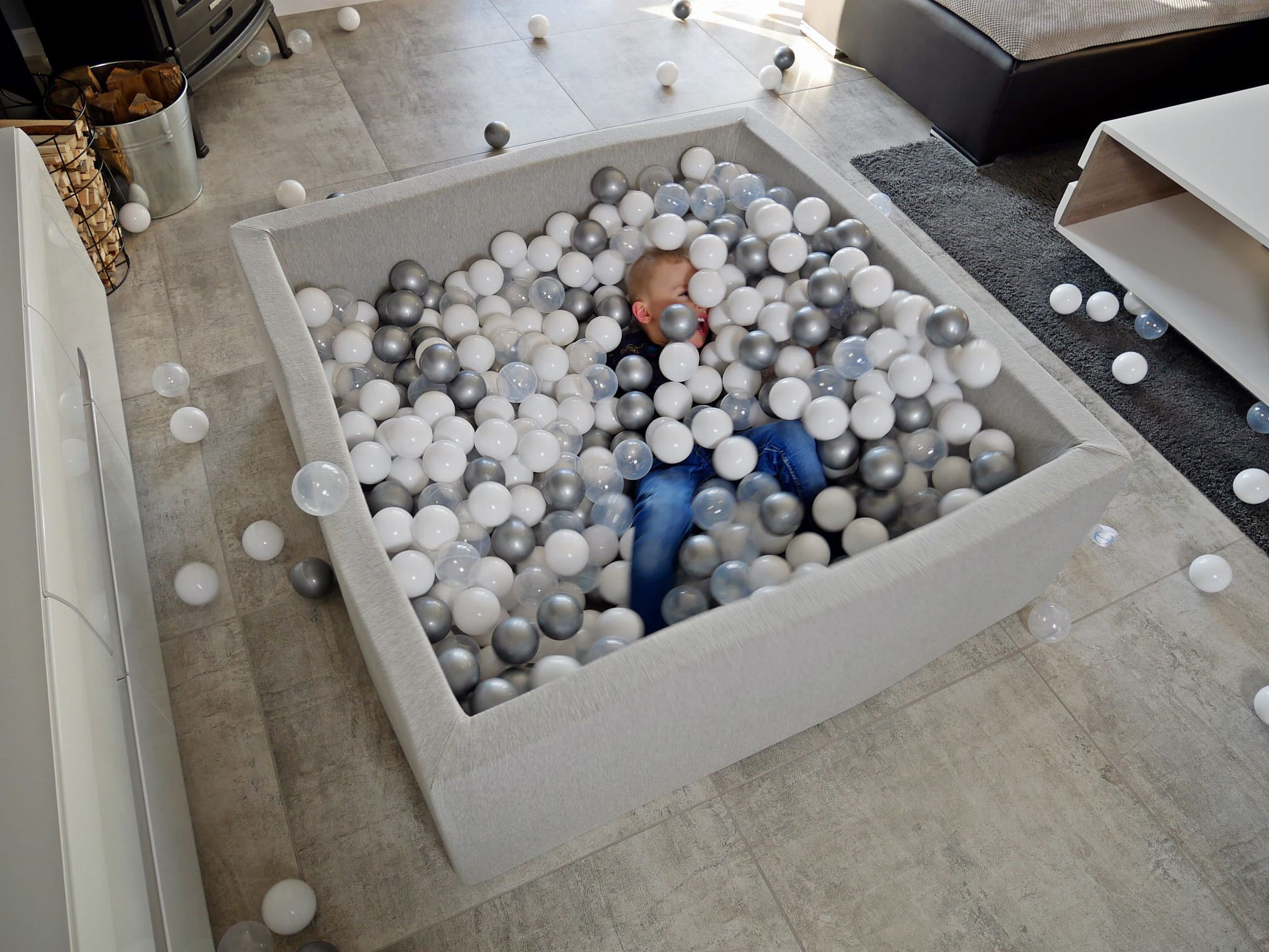 Ball Pit 110x40cm light gray with balls 500pcs: pink, pearl, gray Bubblepools.eu Ball Pit 110x40cm light gray with balls 500pcs: pink, pearl, gray Bubblepools.eu