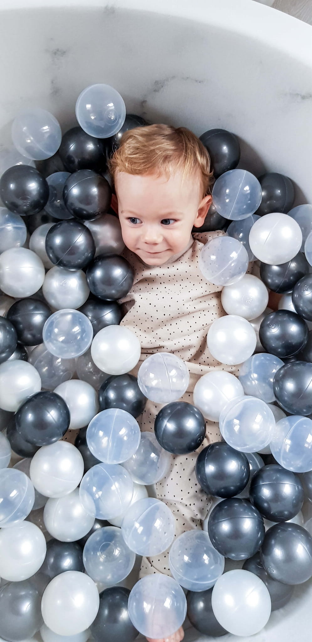 Ball Pit 90×30 marble with balls 200pcs: light mint, baby pink pearl, baby blue pearl, pearl, gray Bubblepools.eu Ball Pit 90×30 marble with balls 200pcs: light mint, baby pink pearl, baby blue pearl, pearl, gray Bubblepools.eu