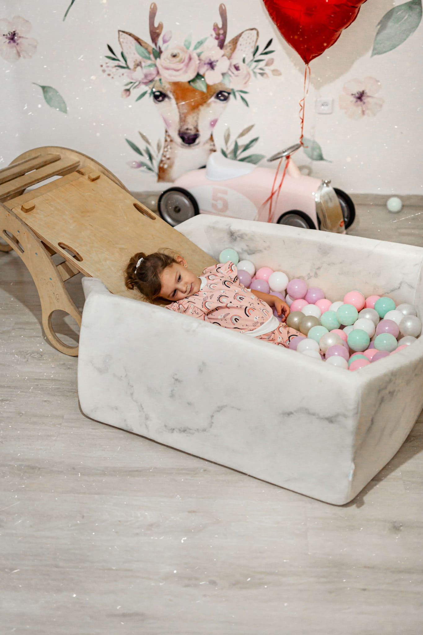 Ball Pit 90×30 marble with balls 200pcs: light mint, baby pink pearl, baby blue pearl, pearl, gray Bubblepools.eu Ball Pit 90×30 marble with balls 200pcs: light mint, baby pink pearl, baby blue pearl, pearl, gray Bubblepools.eu