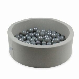 Plastic Balls 7cm diameter Silver