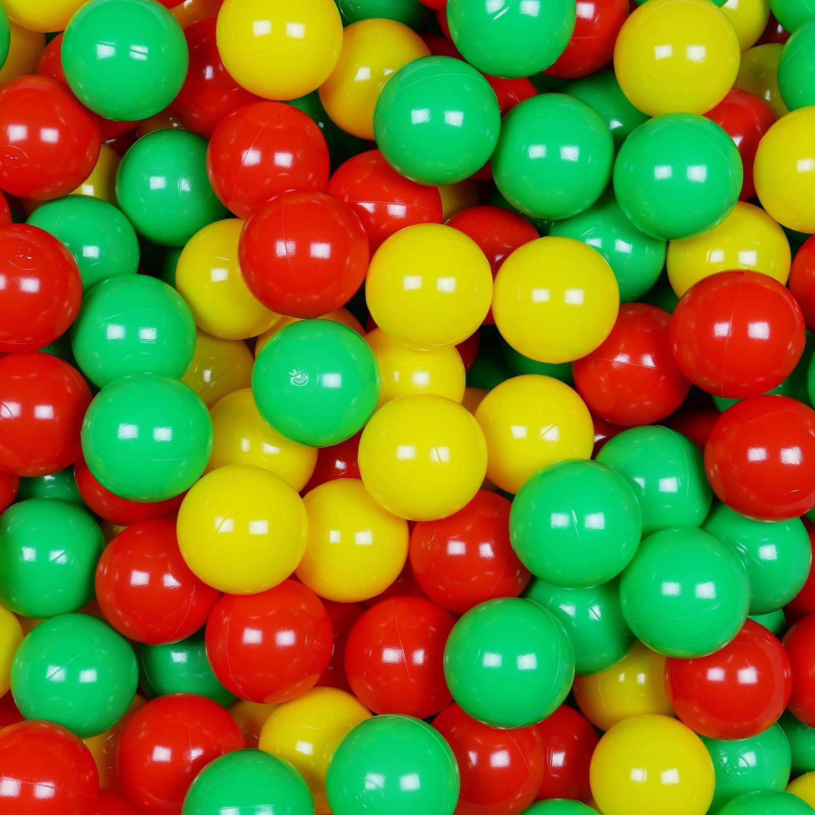 Balls for ballpit ø7cm 400pcs yellow, red, green Bubblepools.eu